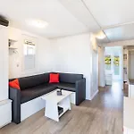 Apartamento Lovely Houseboat *