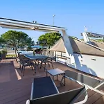 Lovely Houseboat Portoroz