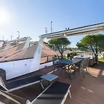 Apartamento Lovely Houseboat *