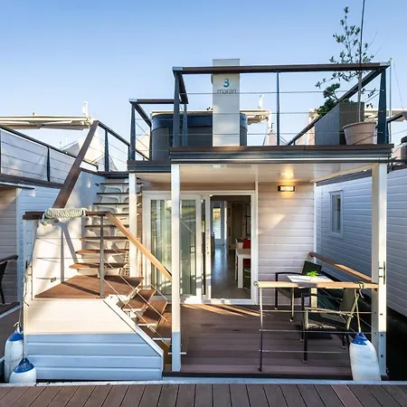 아파트 Lovely Houseboat