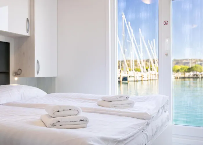 Lovely Houseboat Portorož