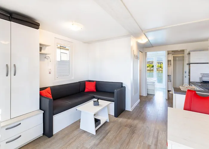 Daire Lovely Houseboat *